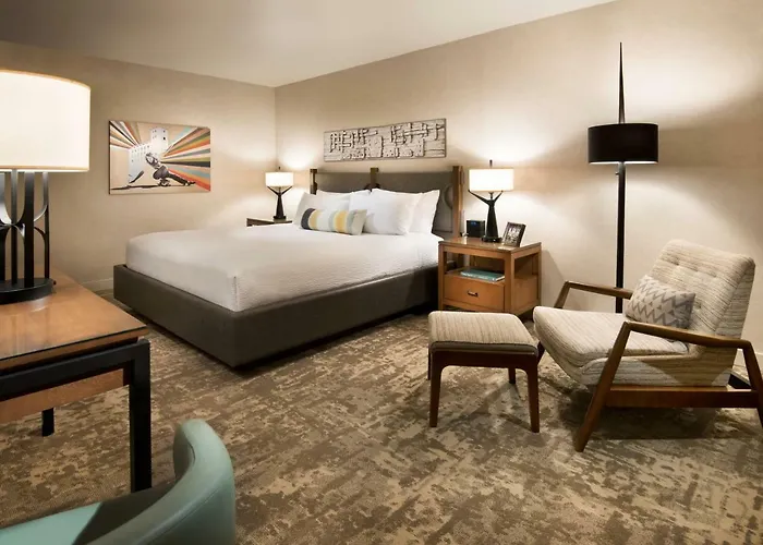 Hotel Mission Palms